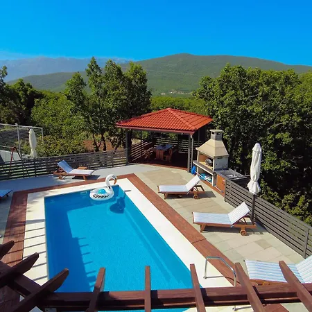 Sena - Private Pool, Sports Field, Bbq, Parking - Lovrec * Opanci
