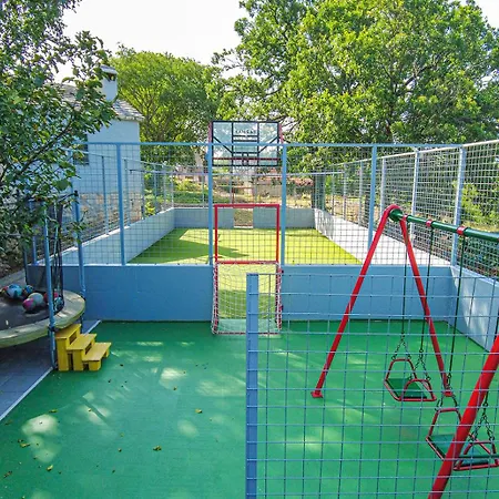 Holiday home Sena - Private Pool, Sports Field, Bbq, Parking - Lovrec
