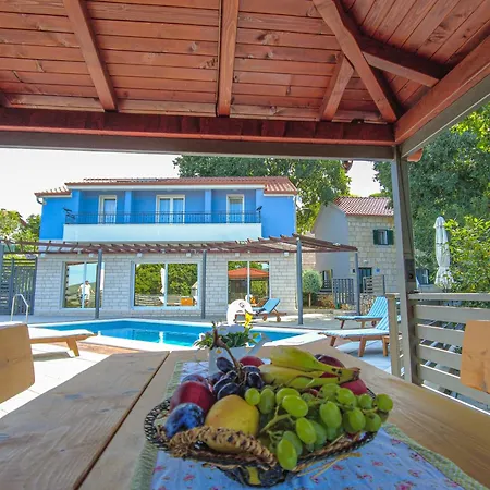 Sena- Private 5 Bedroom With Pool, Lovrec, Makarska Opanci