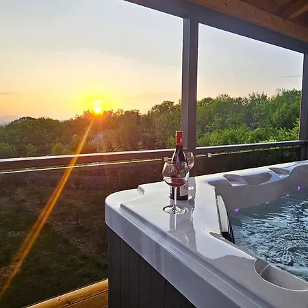 Sena- Private 5 Bedroom With Pool, Lovrec, Makarska